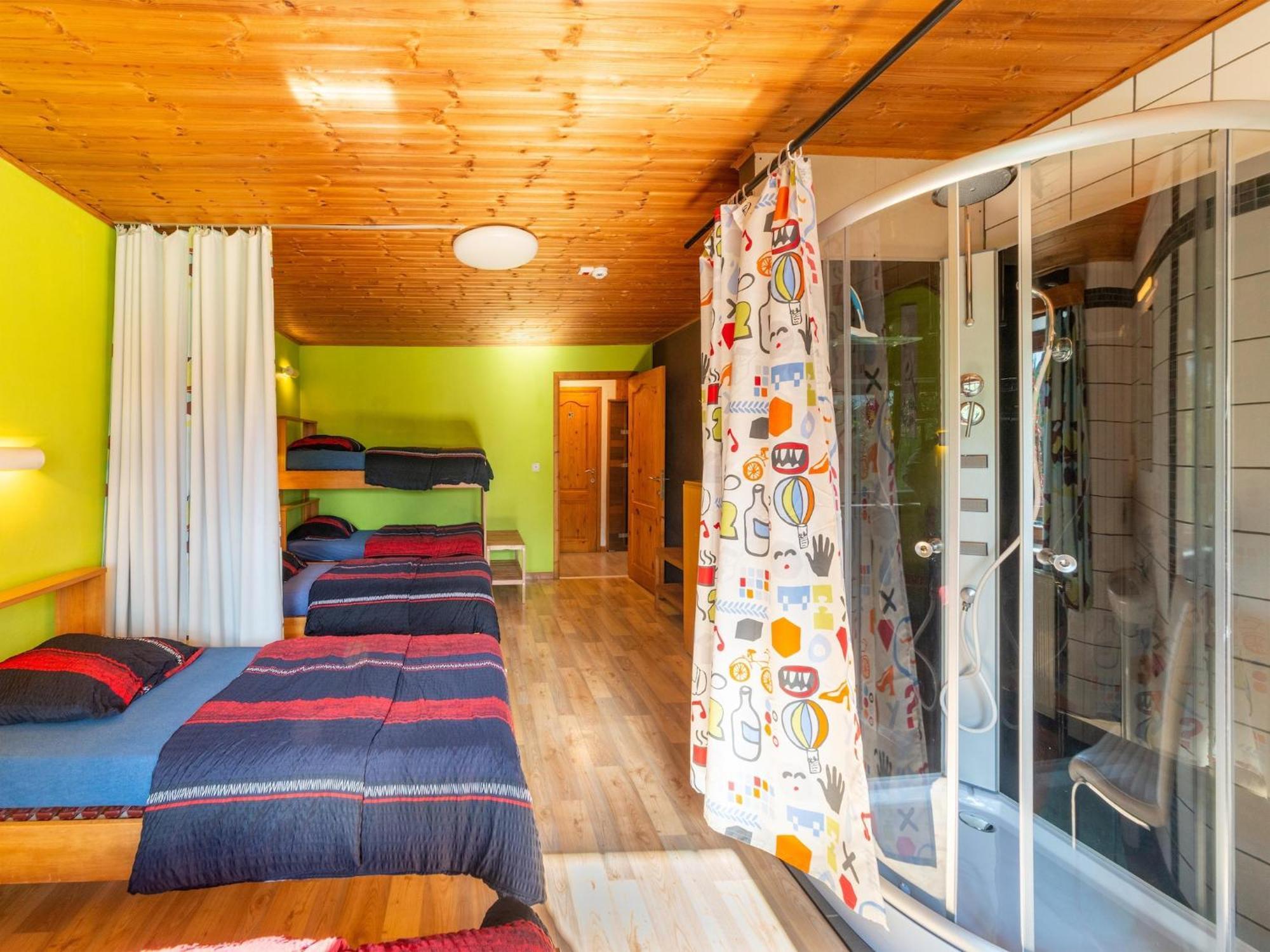 Wonderful Holiday Home In Montleban With Sauna Exterior photo